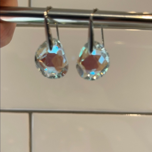 Genuine Swarovski Galet Pierced Earrings Rhodium Plated - Picture 14 of 16
